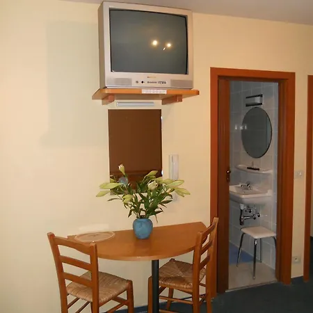 Hotel Rogier 2*